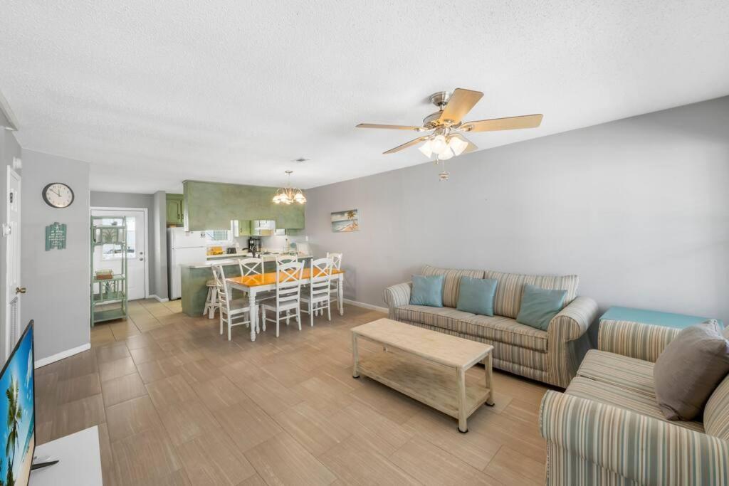 New! Steps To White Sand Beaches! Pool & Grill! 2Br 2Ba Panama City Beach Εξωτερικό φωτογραφία
